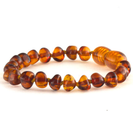 bratara dentitie bebelusi chihlimbar baltic maro coniac pe fundal alb