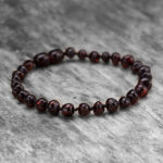 Brățară gleznă bebeluși din chihlimbar baltic negru - cireș