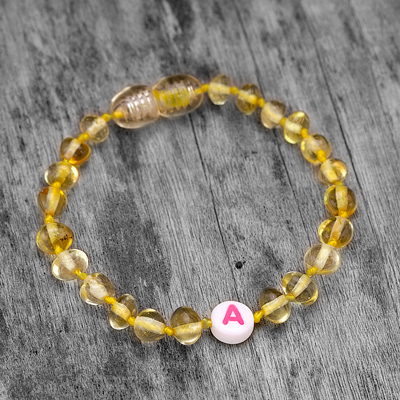 bratara copii din chihlimbar galben cu initiala