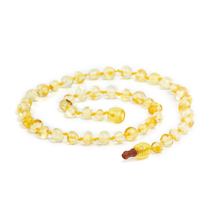 lantisor/colier chihlimbar copii cu pietre galbene pe fundal alb