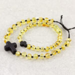 Set Brățări Copil & Adult din Chihlimbar Baltic Galben & Cruciuliță – Credință și Protecție pentru Toată Familia