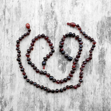 se coliere superbe din chihlimbar negru cires