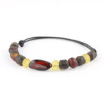 Brățară bărbați din chihlimbar baltic & șnur piele