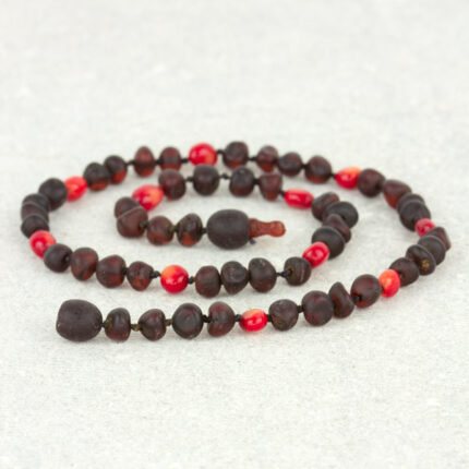 colier copii chihlimbar negru mat coral rosu