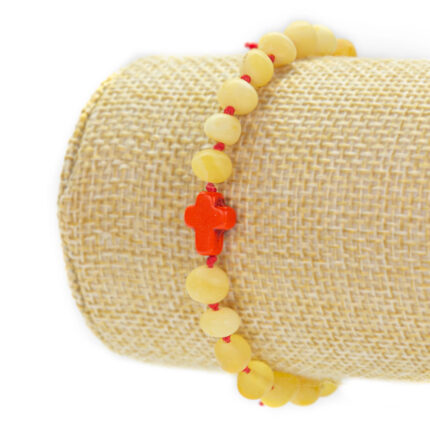 bratara snur rosu si cruciulita din chihlimbar alb