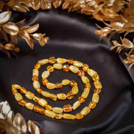 Colier femei chihlimbar natural, culoare: unt-miere, pietre ovale neregulate, CCAMC008