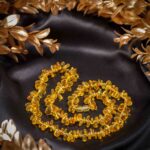 Colier chihlimbar dama, serie limitata, ambre in forma de picaturi de apa, galben lamaie 40-45 cm, CCAP014