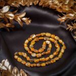 Colier barbati, chihlimbar natural verde, pietre ovale,CAVML010