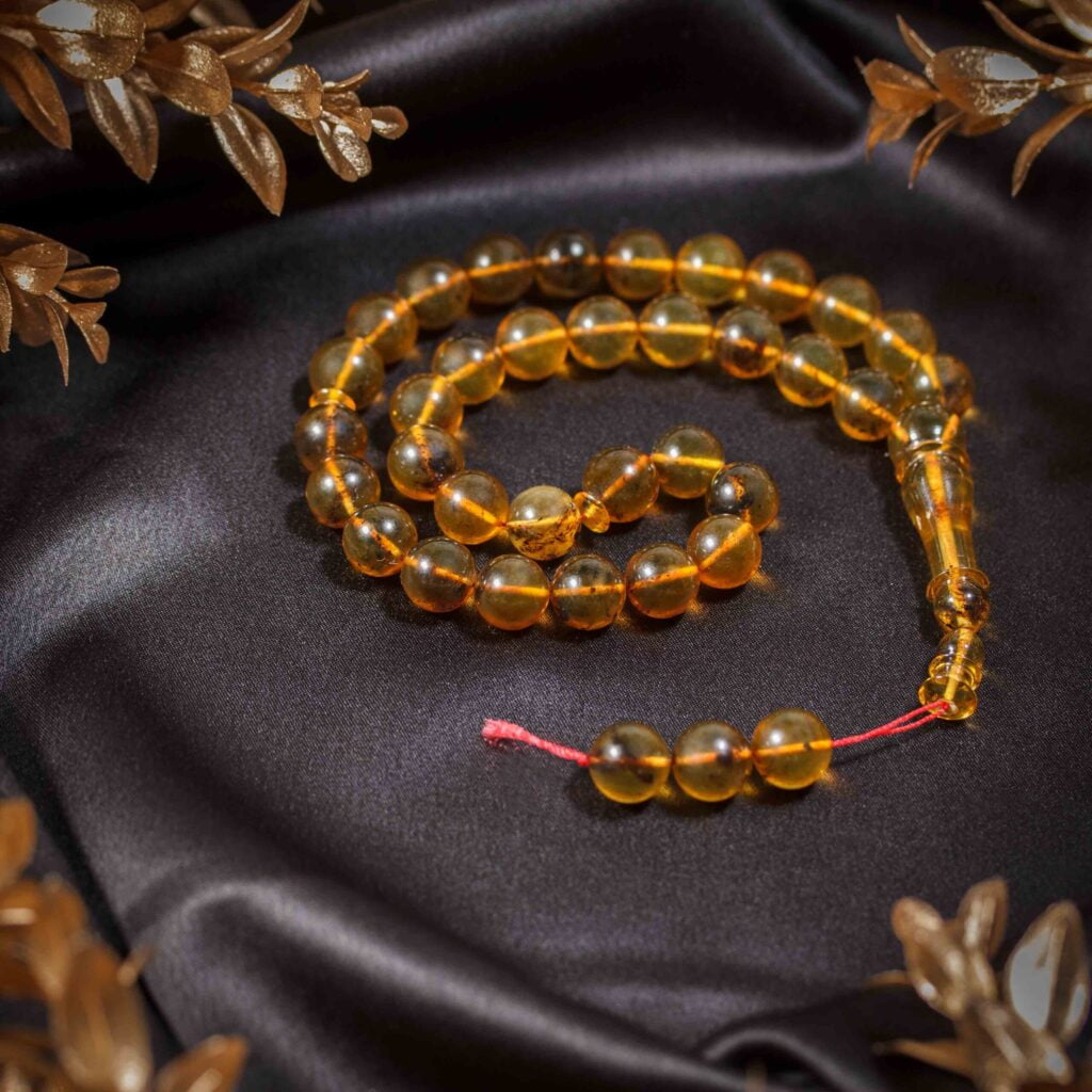 Matanii chihlimbar, 33 boabe, culoare coniac, M002